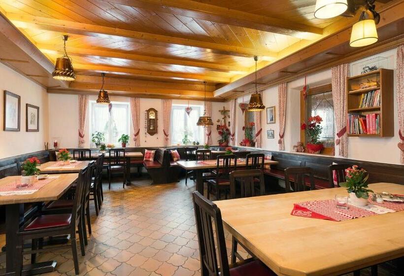 פנסיון Neuwirt