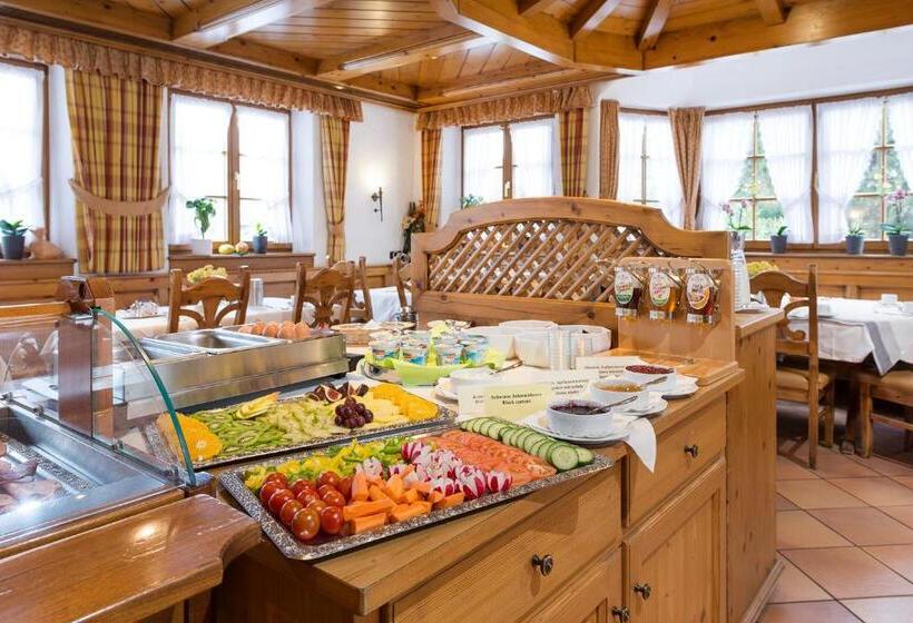 פנסיון Neuwirt