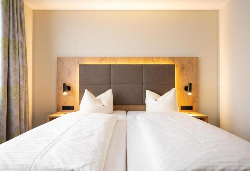 פנסיון Neuwirt