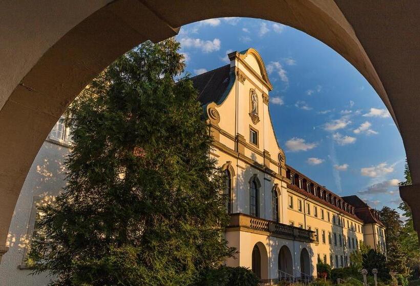 住所  Kloster Maria Hilf