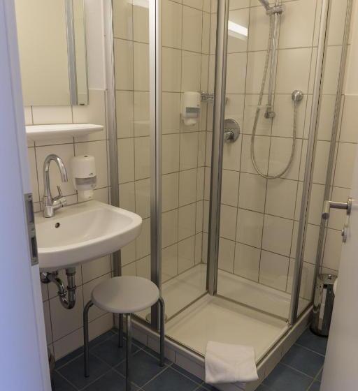 住所  Kloster Maria Hilf