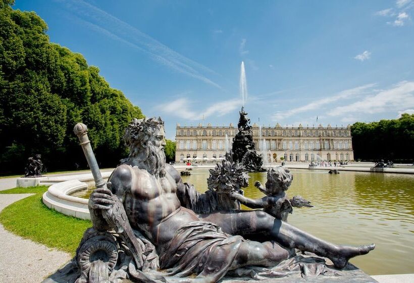 Yachthotel Chiemsee Gmbh