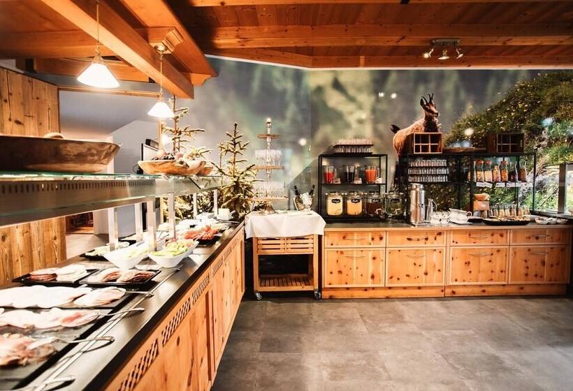 Yachthotel Chiemsee Gmbh