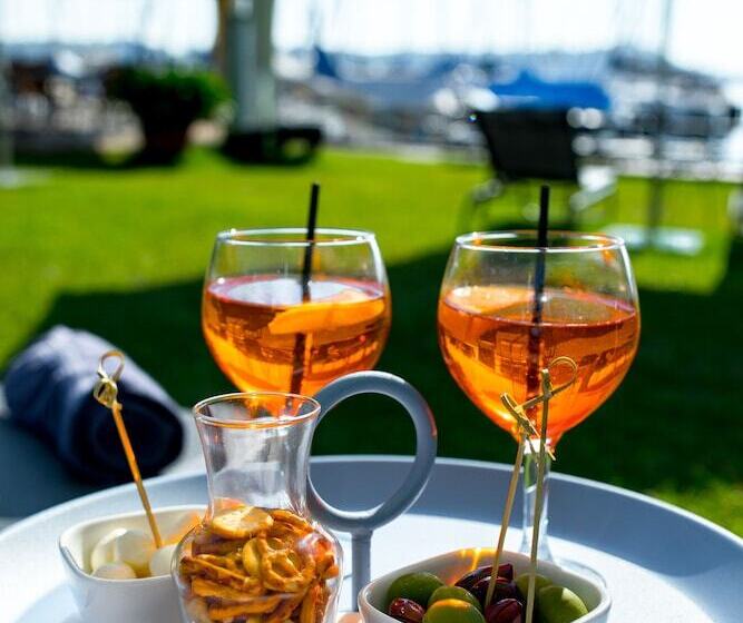 Yachthotel Chiemsee Gmbh