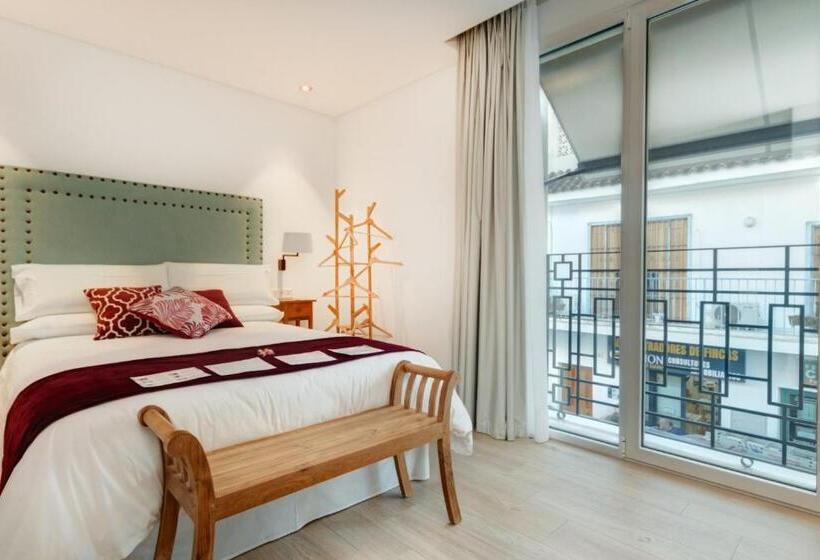 Apartamentos Turísticos La Plaza