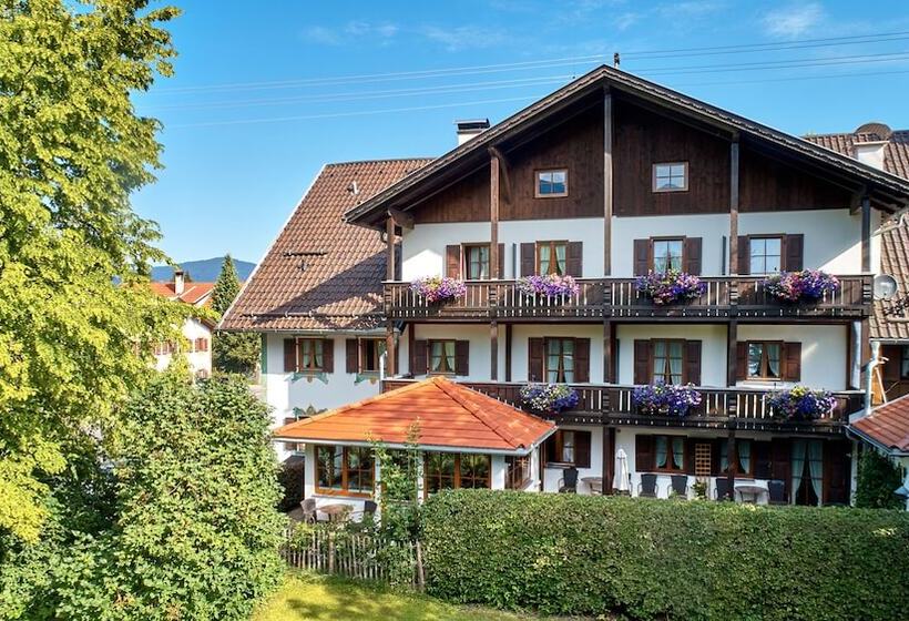 住宿加早餐  Gästehaus Enzianhof Hotel Garni