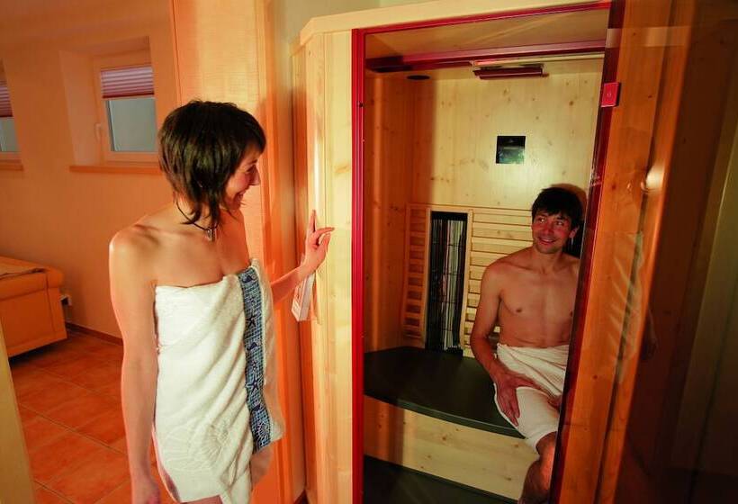 住宿加早餐  Gästehaus Enzianhof Hotel Garni