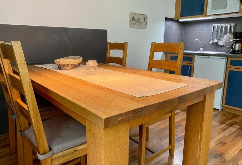 مبيت وإفطار Landhaus Pension Voß