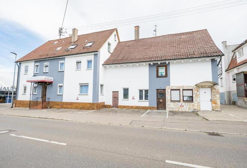 住宿加早餐 My Pension Stuttgart Airport Messe