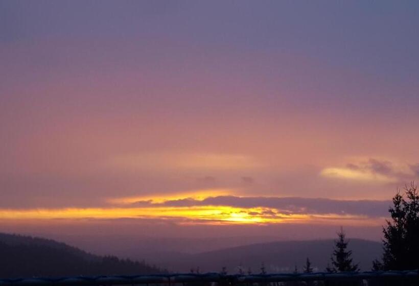 住宿加早餐 & Pension Traumblick