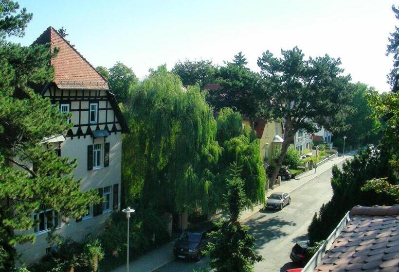 مبيت وإفطار Pension Villa Gisela