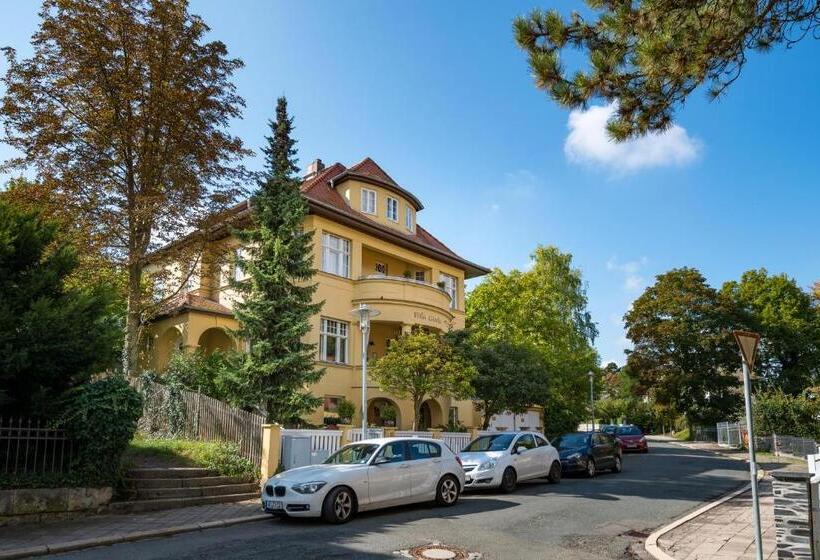 مبيت وإفطار Pension Villa Gisela