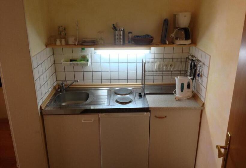 مبيت وإفطار Pension Winkel