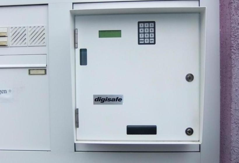 住宿加早餐 My Pension Stuttgart Airport Messe