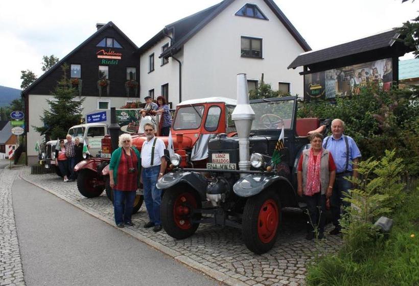 Bed and Breakfast Wellness Hotel Pension & Gaststätte Riedel