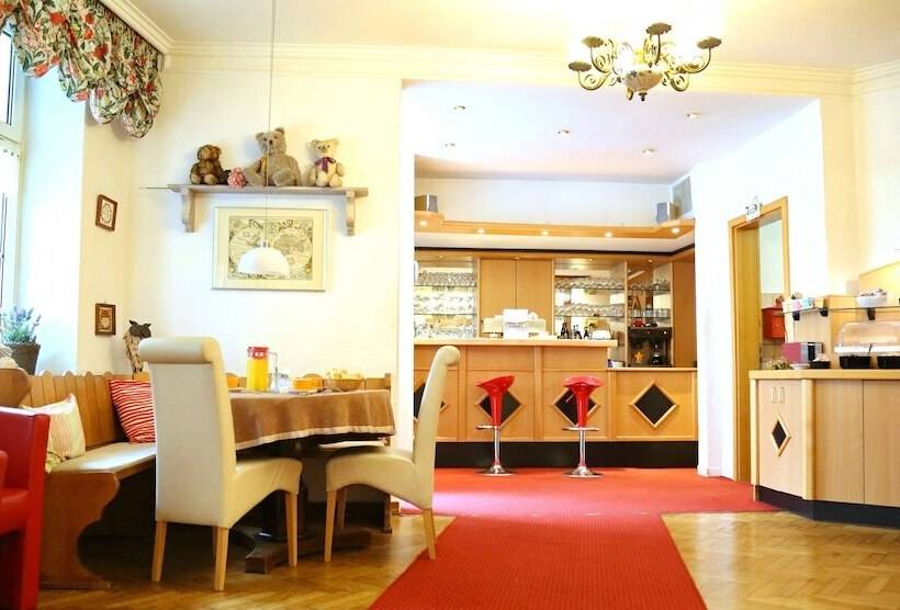 ホテル Hunsrücker Hof