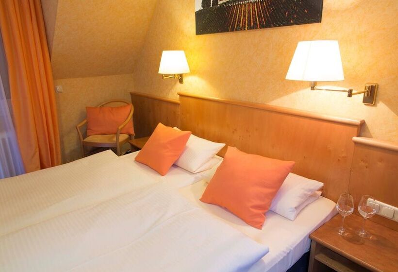 בית מלון כפרי Zum Bären