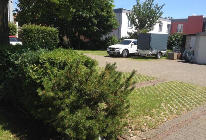 בית מלון כפרי Am Bergl