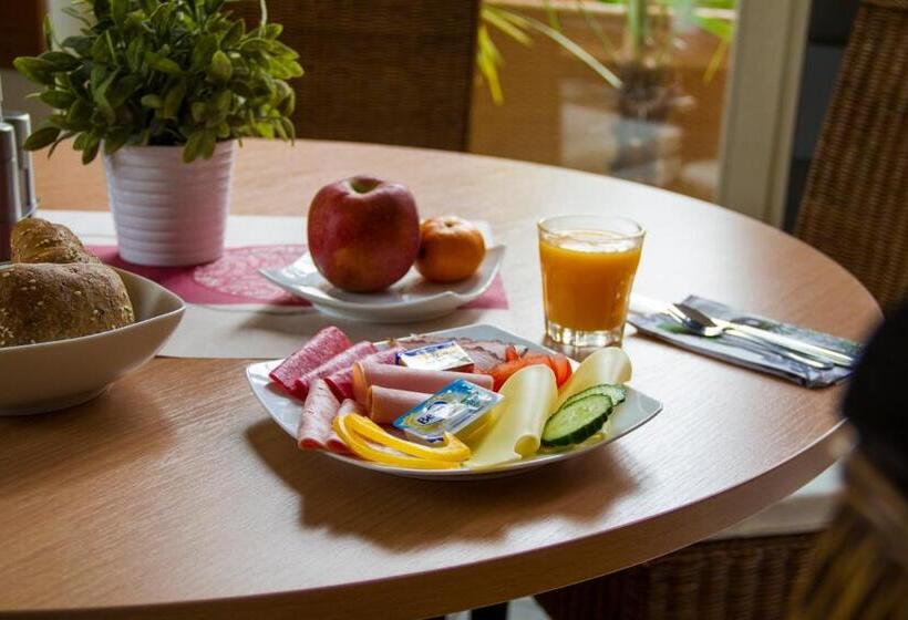 בית מלון כפרי Am Bergl