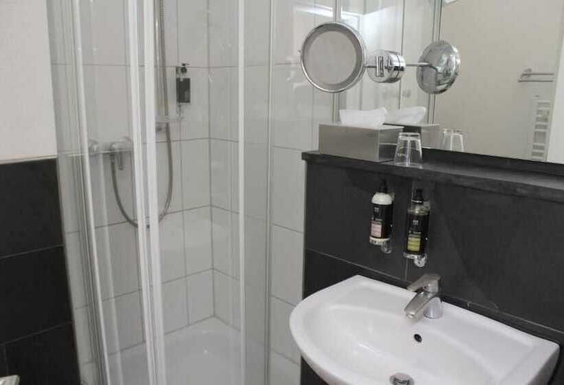 ホテル Am Hirschgarten