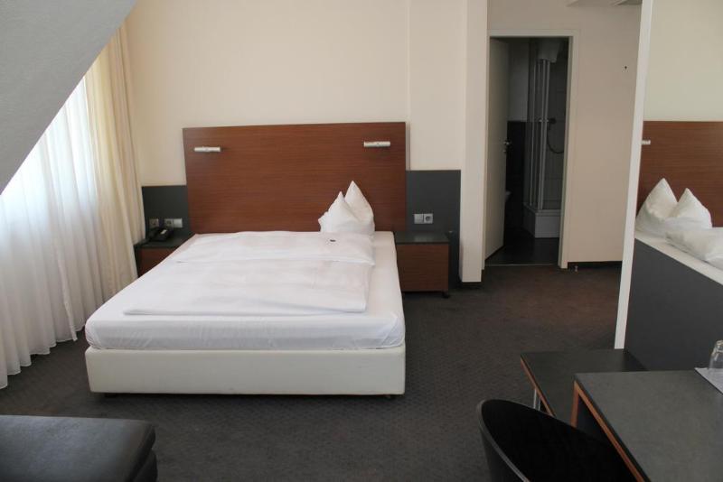 هتل Am Hirschgarten