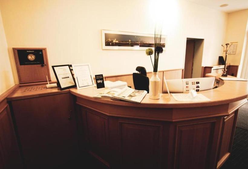 فندق Am Vogelsanger Weg