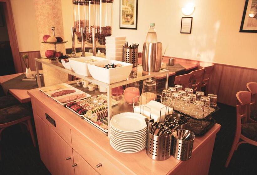 فندق Am Vogelsanger Weg