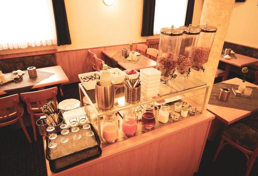 فندق Am Vogelsanger Weg