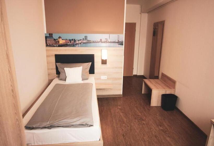 فندق Am Vogelsanger Weg