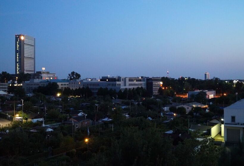 فندق Am Vogelsanger Weg