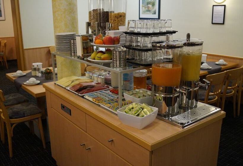 فندق Am Vogelsanger Weg