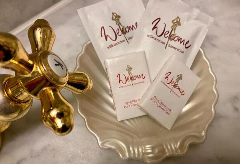 هتل Ambiente Et Art