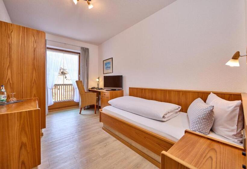 בית מלון כפרי Antonia