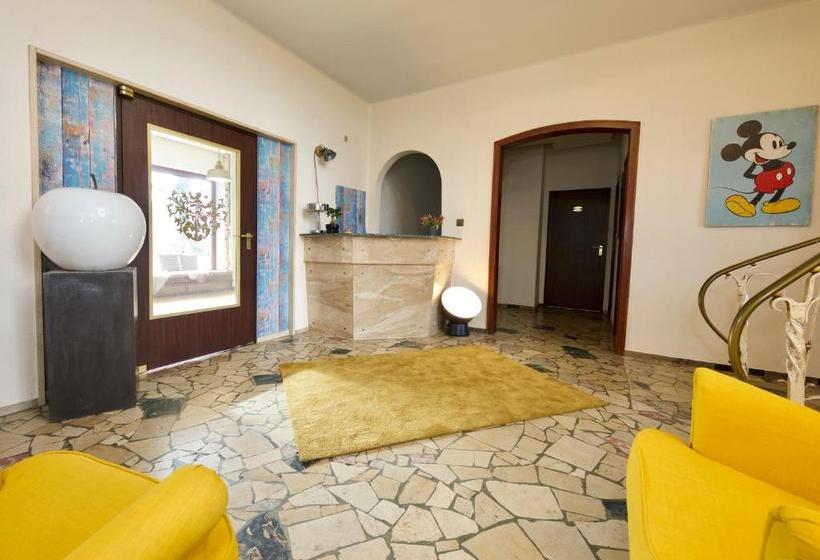 בית מלון כפרי Avenida By Zwei&vierzig