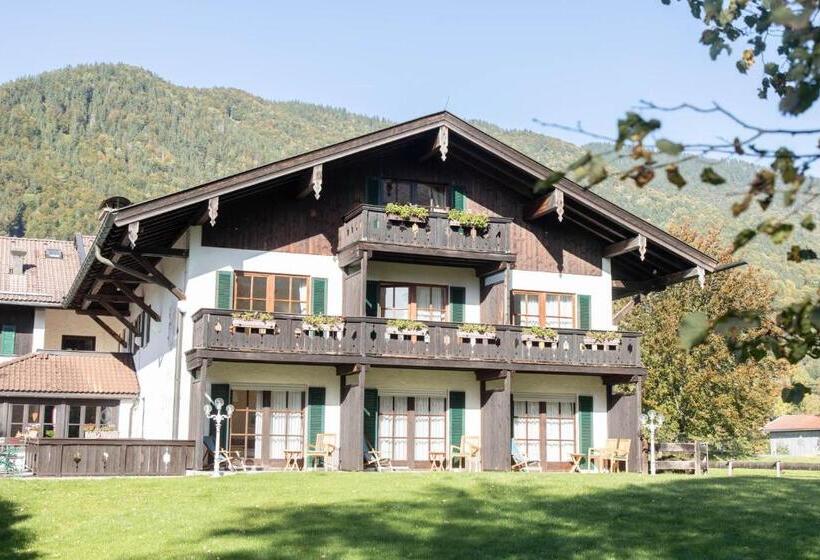 Отель Bachmair Alpina