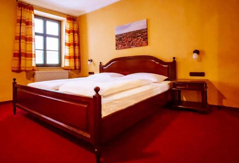 ホテル Braugasthaus