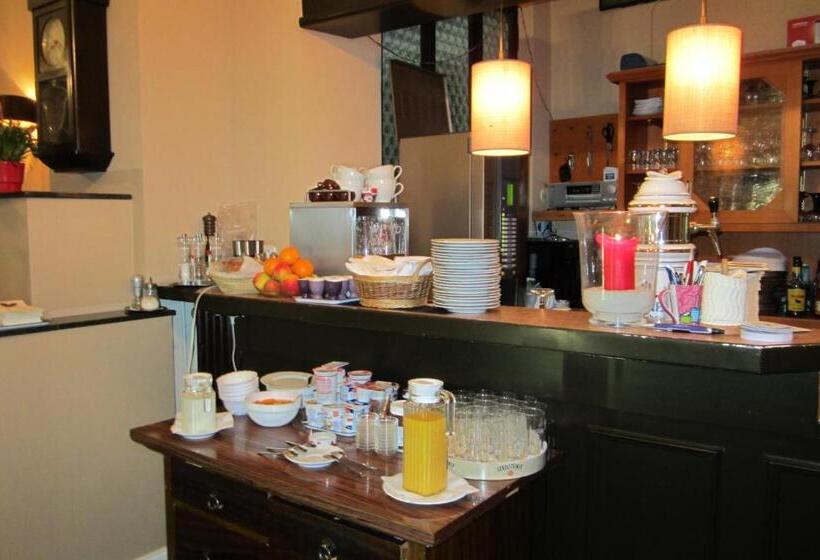 호텔 Café Burg Stahleck