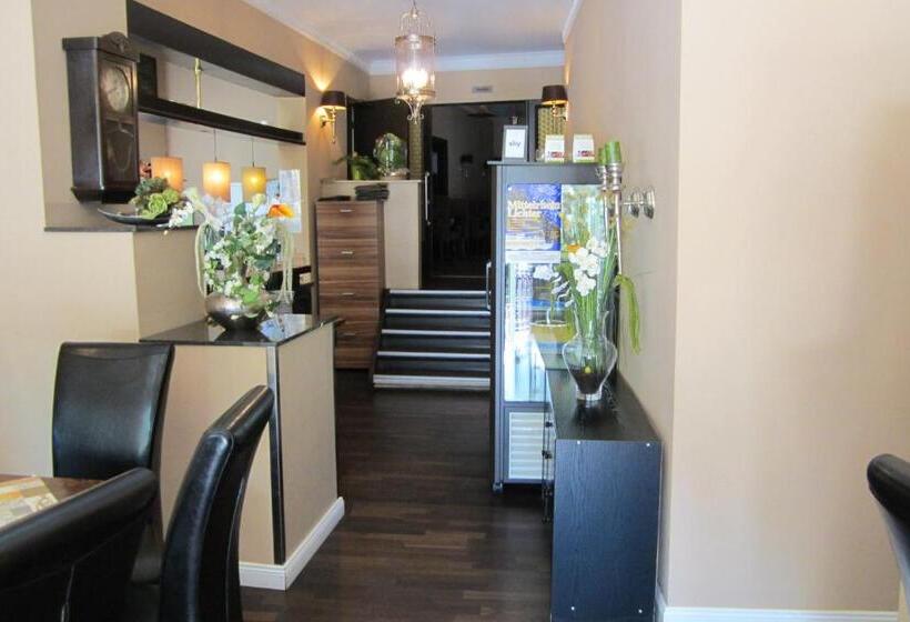 호텔 Café Burg Stahleck