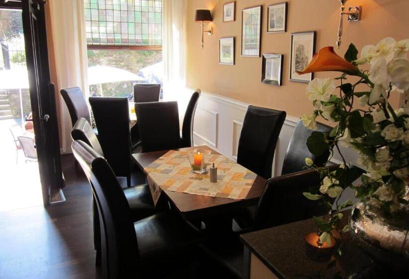 호텔 Café Burg Stahleck