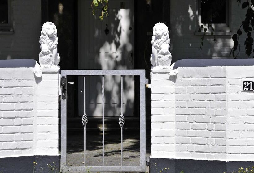 בית מלון כפרי Destination 21