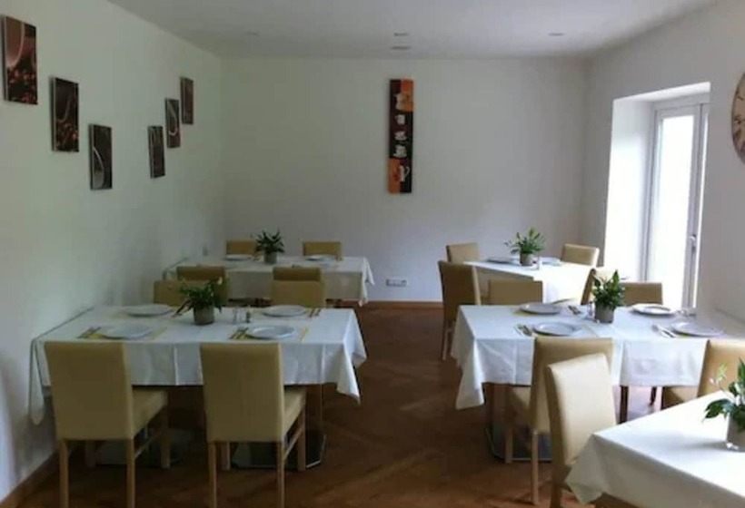 בית מלון כפרי Destination 21