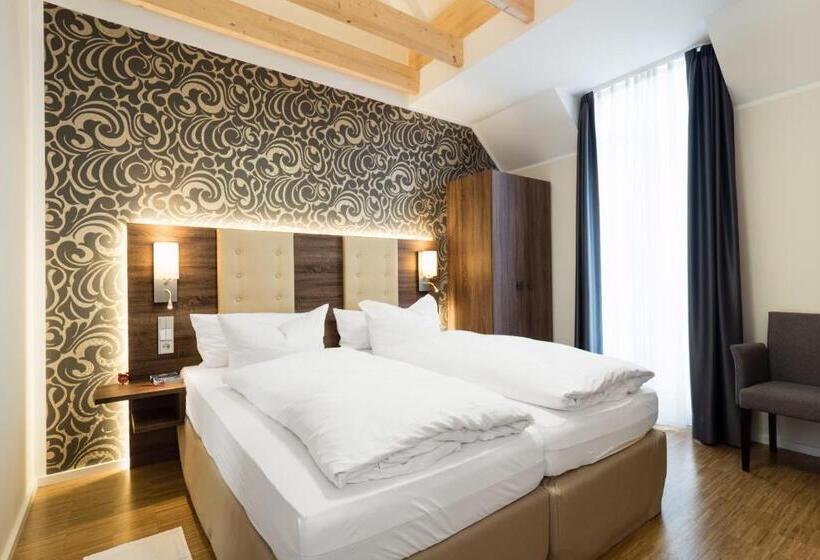 فندق Deutsches Haus