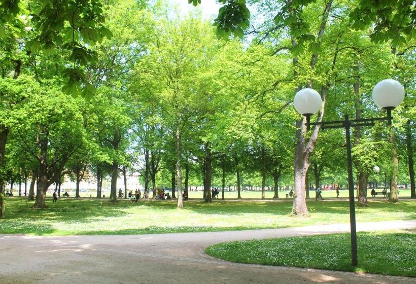 בית מלון כפרי Eden   Am Hofgarten