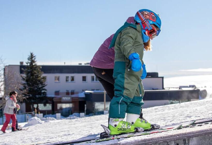 בית מלון כפרי Elldus Resort