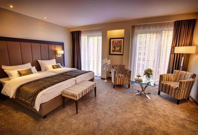 בית מלון כפרי Favor