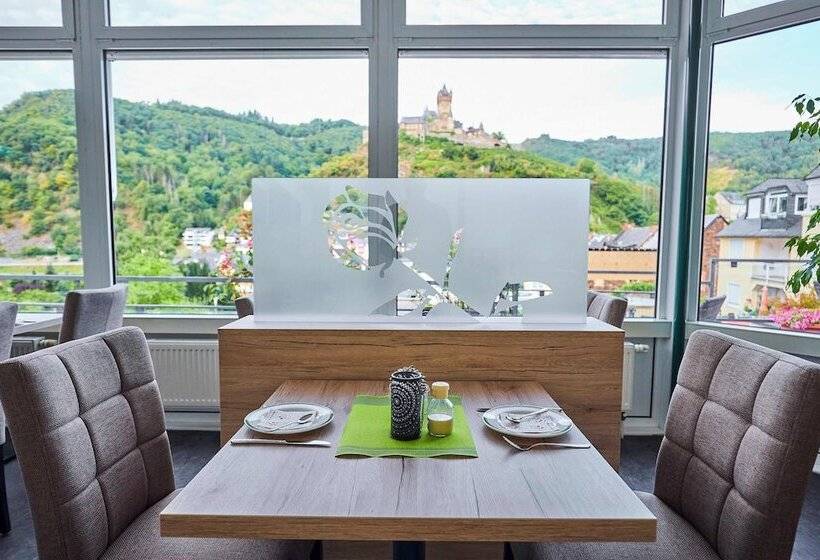 Flair Hotel Am Rosenhügel   Garni