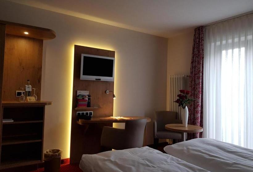 בית מלון כפרי Auszeit Am Park