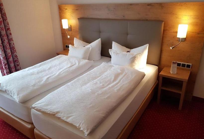 בית מלון כפרי Auszeit Am Park