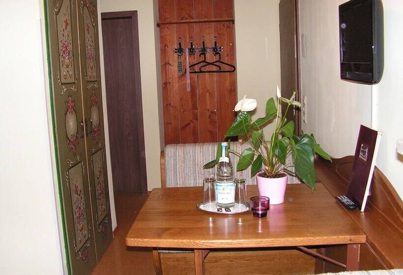 Отель Garni Haus Alpine   Chiemgau Karte Inkl