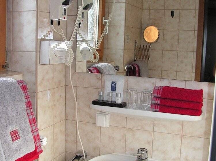 Отель Garni Haus Alpine   Chiemgau Karte Inkl